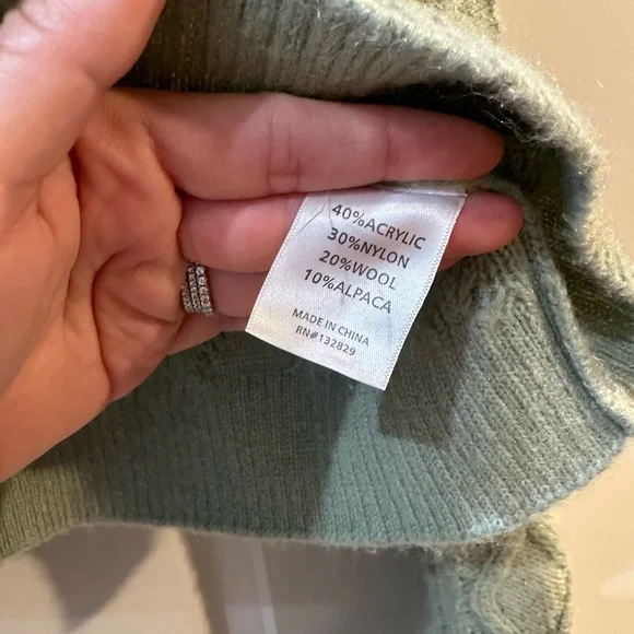 LOVERS + FRIENDS GREEN CARDIGAN LARGE - Picture 3 of 7